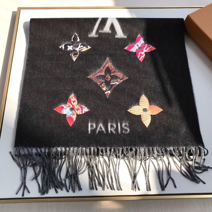 Louis Vuitton Scarf LV00143